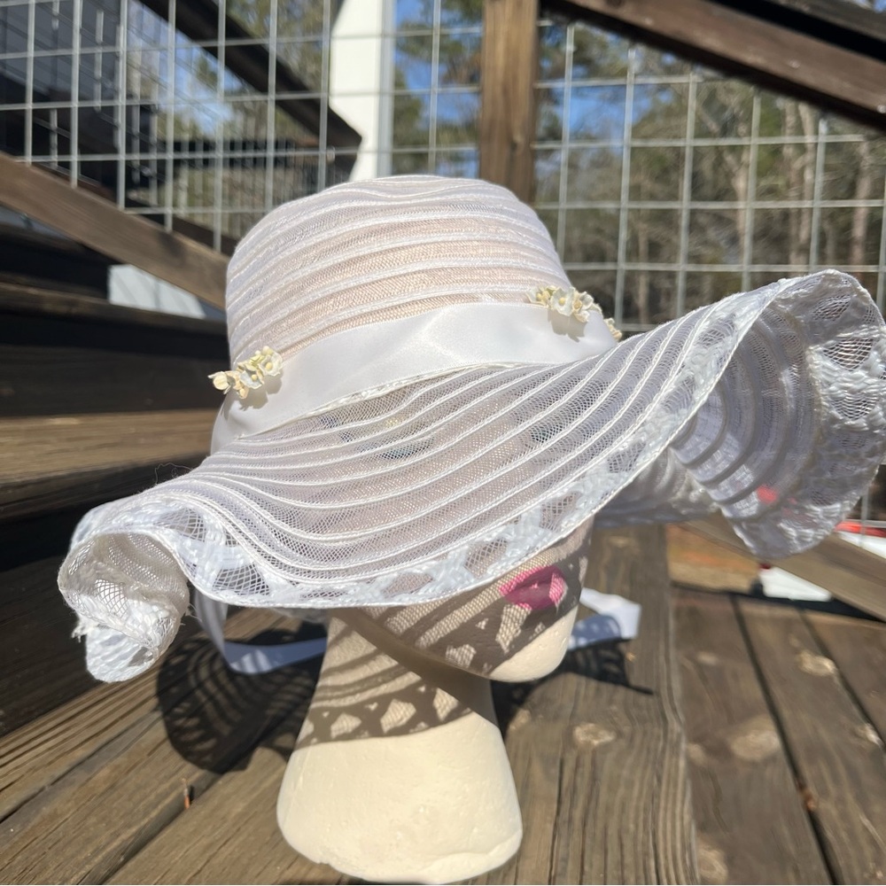 White Organza floppy hat with Ribbon